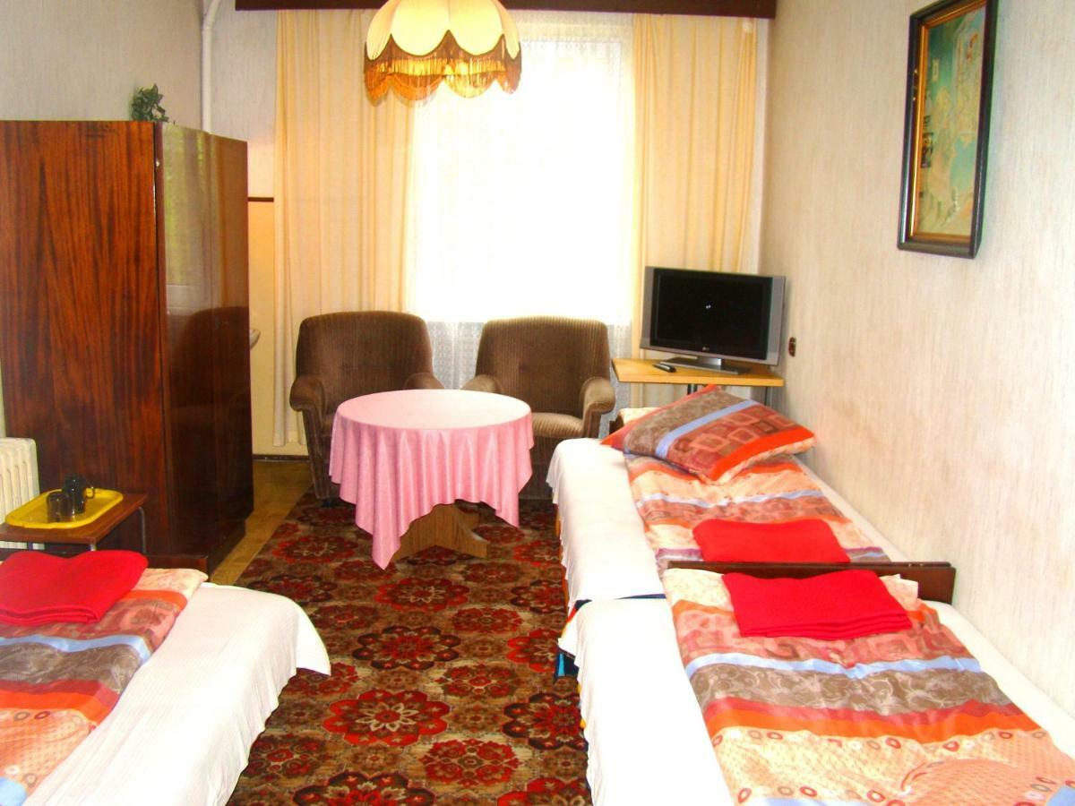 Osrodek Wypoczynkowy Oaza Hotel Kuznica Zbaska Luaran gambar