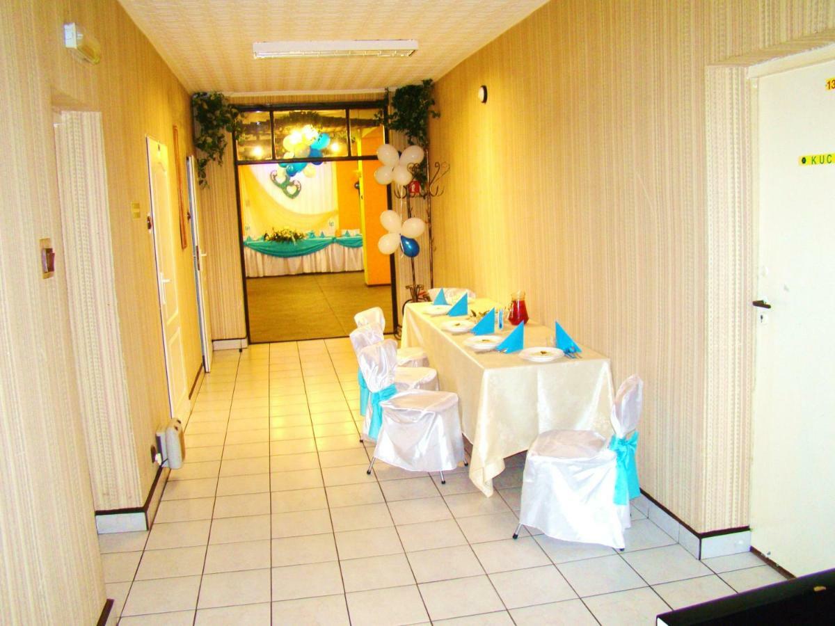 Osrodek Wypoczynkowy Oaza Hotel Kuznica Zbaska Luaran gambar