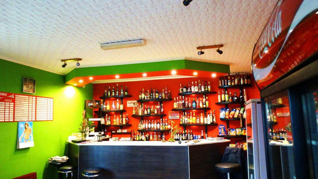 Osrodek Wypoczynkowy Oaza Hotel Kuznica Zbaska Luaran gambar
